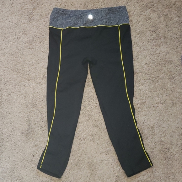 Medium cropped leggings - Picture 2 of 2